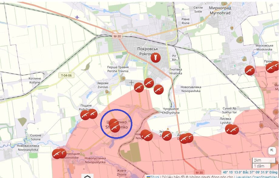 Trước đó truyền thông Ukraine cho biết, AFU đã bỏ các vị trí phòng thủ kiên cố ở làng Shevchenko, phía nam Pokrovsk, do không có đủ lính bộ binh. Việc này giúp RFAF chiếm làng Shevchenko mà không cần phải đổ máu; do vậy, cuộc tấn công trực tiếp vào Pokrovsk có thể bắt đầu sớm hơn dự kiến ban đầu.