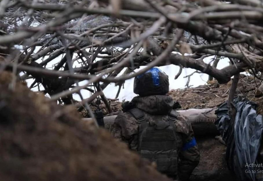 “Địch đã tiếp cận khu vực thành phố Pokrovsk, vùng Donetsk chưa đầy 10 km, ngày nào cũng diễn ra những trận đánh ác liệt”, Nikolai Koval, phụ trách tuyên truyền của Lữ đoàn tác chiến số 14 Red Kalina, đã nói điều này trong một cuộc phỏng vấn trên truyền hình.