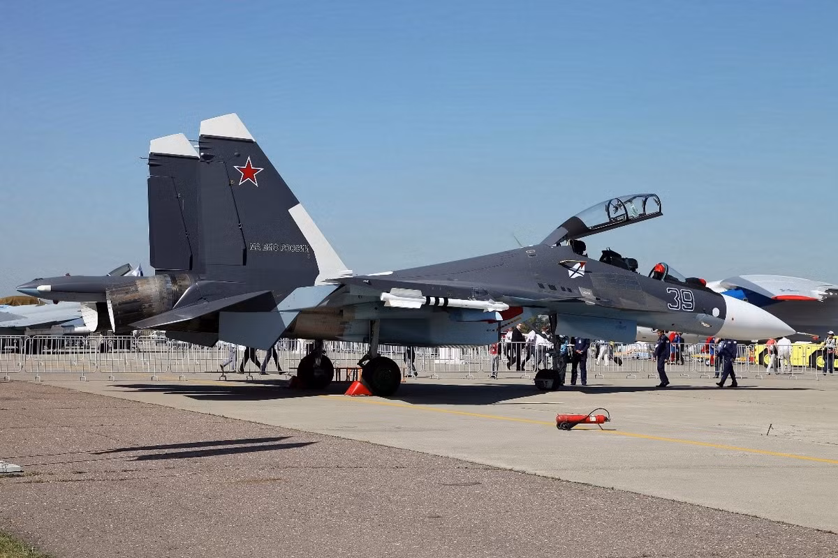 Về phía quân đội Ukraine, liệu họ có thay đổi chiến lược sau khi chịu tổn thất? Còn sức mạnh của Không quân Nga là gì? Hiện tại, các máy bay chiến đấu chủ lực của Không quân Nga là Su-30, Su-34, Su-35 và máy bay chiến đấu tàng hình Su-57.