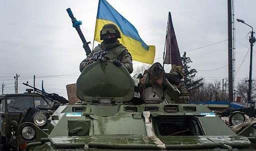 “Chúng tôi sẽ làm mọi thứ để làm cho Ukraine của chúng tôi tự do và độc lập. Và chúng tôi sẽ tiếp cận biên giới của chúng tôi, được công nhận là biên giới quốc tế ở Crimea, Sevastopol và các khu vực Donetsk và Luhansk”, ông Reznikov tuyên bố.