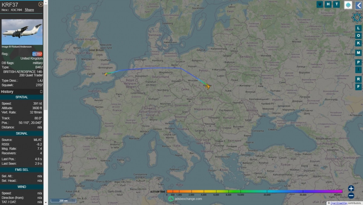 Theo tờ The Mirror của Anh, 600 quân đặc nhiệm SAS của quân đội Anh đã được lên kế hoạch điều đến Donbass trong vài ngày hoặc thậm chí vài giờ. Hiện tại, chưa có tuyên bố chính thức nào từ Không quân Anh liên quan đến chuyến bay tới Ukraine.