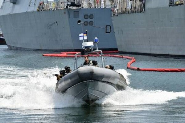 Các đặc tính kỹ thuật của tàu cao tốc Willard Sea Force, bao gồm chiều dài 26,5 m, chiều rộng 6,7 m và mớn nước 1,8 m. Tàu được trang bị hai động cơ diesel MTU 8V2000 M94 cho tốc độ tối đa 25 hải lý/giờ và có tầm hoạt động 900 hải lý. 