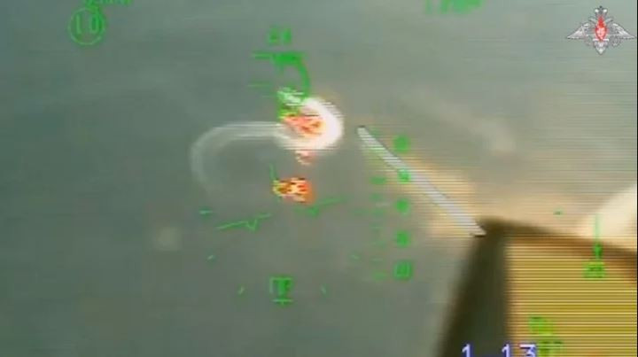 Trong những ngày cuối tháng 8, Hải quân Nga đã phổ biến video bằng chứng về một sự việc đáng chú ý. Đoạn phim ghi lại hình ảnh một máy bay chiến đấu của Nga, đã tiêu diệt tàu tốc độ cao do Mỹ sản xuất một cách sống động. 