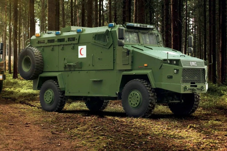 Mặc dù các nhà sản xuất Thổ Nhĩ Kỳ khẳng định những ưu điểm của số xe bọc thép Kirpi được giao cho Ukraine, là các phương tiện được bảo vệ tốt. Nhưng trên thực tế, loại xe thiết giáp này không có khả năng thay đổi cơ bản bất cứ điều gì. 