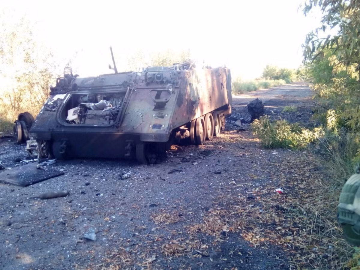 Việc chiếc xe bọc thép M113 bị phá hủy tại mặt trận Kherson cho thấy, những chiếc xe bọc thép M113 mà Mỹ cung cấp cho Ukraine, dường như đã tỏ ra lỗi thời, không đủ khả năng bảo vệ kíp lái. Và với hỏa lực của quân Nga tại chiến trường Ukraine hiện nay, có thể đánh bại cả một tiểu đoàn được trang bị xe M113 chỉ trong vài phút. 