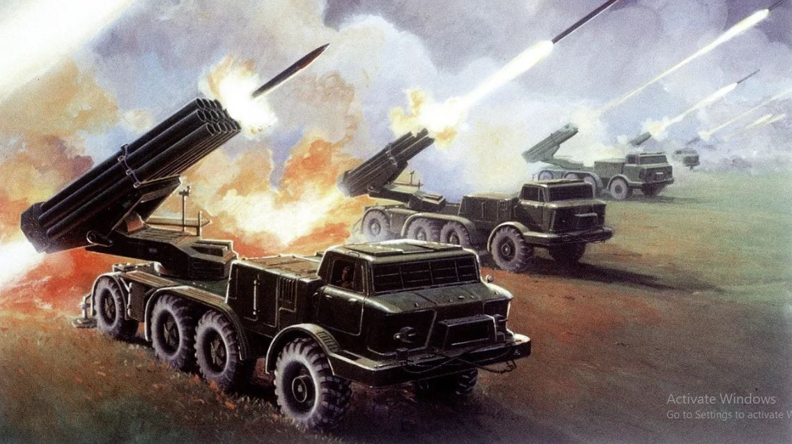Cũng trong ngày 13/7, sau khi Quân đội Nga phát hiện ra nơi ẩn náu của bệ phóng tên lửa HIMARS của Lữ đoàn 59 Ukraine, Quân đội Nga đã ngay lập tức điều bệ phóng tên lửa tầm xa "Hurricane-S" tiến hành tấn công bão hòa, phá hủy căn cứ trên của Ukraine.