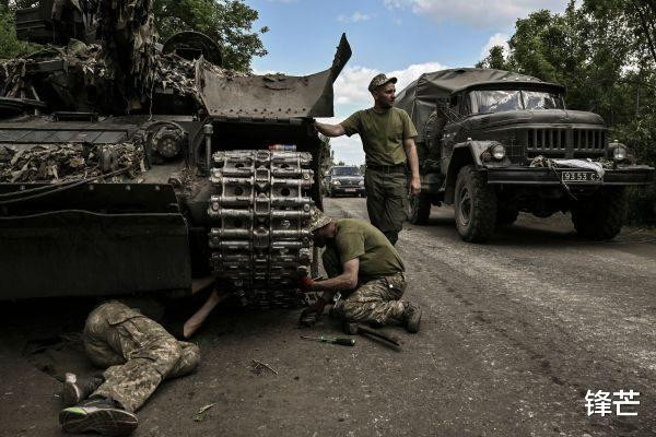 Không khó để có thể nhận thấy, từ nhận xét của những người lính tình nguyện nước ngoài rằng, Nga đang nắm thế chủ động trong cuộc chiến. Ukraine rõ ràng đang cảm thấy áp lực, nhưng với sự trợ giúp của các nước phương Tây, Ukraine vẫn không ngừng hy vọng có thể lật ngược tình thế.