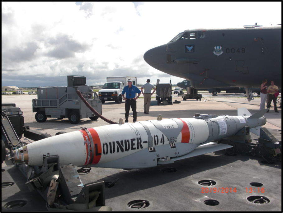 Vì loại mìn này dễ chế tạo, dễ triển khai nhưng lại cực kỳ khó tháo gỡ, nên cách tốt nhất để đối phó là phá hủy phương tiện triển khai trên không mang chúng trước khi thả. Truyền thông Nga thừa nhận, nếu quân đội Mỹ sử dụng máy bay ném bom tàng hình, để thực hiện việc rải mìn trên không, thì sẽ khó đối phó hơn rất nhiều.