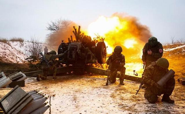 Trên thực tế, Paraskovievka là cửa ngõ vào phần phía bắc của Bakhmut và chính khu vực này của thành phố, được Quân đội Ukraine coi là khu vực dễ bị “tổn thương nhất”, do ở đây thiếu các công trình phòng thủ kiên cố; tạo cơ hội cho quân Nga có thể nhanh chóng đẩy lùi quân Ukraine phòng ngự tại đây.