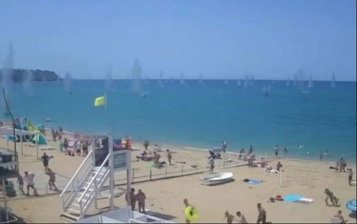 Bán đảo Crimea hứng chịu cuộc tấn công đẫm máu nhất vào trưa ngày 23/6, khiến hơn 150 người thương vong. Tuy nhiên, cuộc tấn công này rõ ràng không đơn giản như việc Ukraine thực hiện, bởi UAV trinh sát chiến lược tầm cao RQ-4B Global Hawk của Quân đội Mỹ vừa rời Crimea 10 phút trước khi Ukraine thực hiện vụ tấn công.