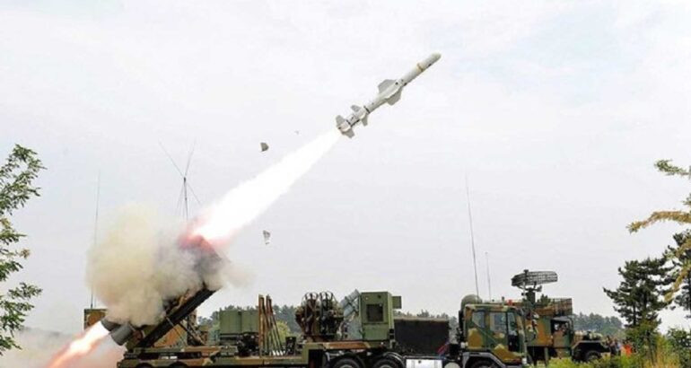 Quan chức Mỹ cũng trả lời rõ ràng câu hỏi của một phóng viên, tại sao Ukraine lại cần đến tên lửa chống hạm Harpoon? Có phải Ukraine lo ngại về việc quân Nga tiến hành đổ bộ vào Odessa để “mở ra một mặt trận khác”; tuy nhiên việc này là “không tồn tại”?