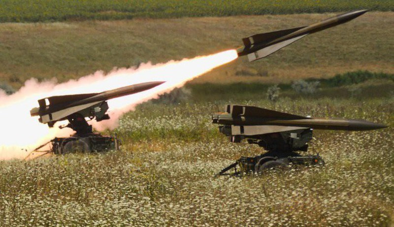 Phiên bản MIM-23B đã nâng độ cao phòng không từ 11km lên 18km và tầm bắn của nó tăng từ 25km lên 35km; tuy vẫn thấp hơn nhiều so với S-75 của Liên Xô, nhưng cũng đủ để MIM-23B có thể tiêu diệt được nhiều loại máy bay chiến đấu khi đó.