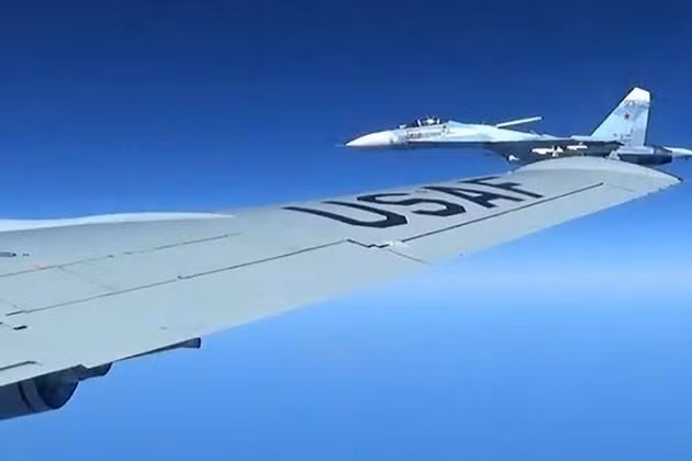 Không biết máy bay Mỹ có thể thu thập thông tin gì; tuy nhiên trước đó một ngày, nguồn tin của CNN tại Lầu Năm Góc xác nhận thực tế, họ đã thu thập thông tin tình báo về quân đội Nga trong khu vực.