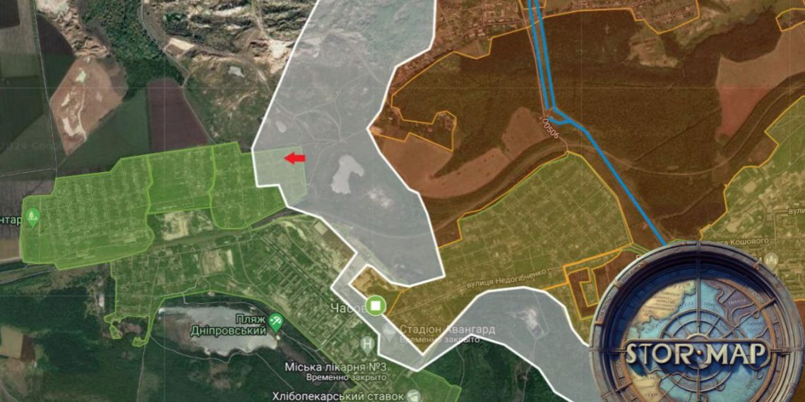 Chưa dừng lại ở đó, không chỉ mất quyền kiểm soát tiểu khu Severny, mà tiểu khu Novy cũng bị RFAF tràn ngập. Theo Anatoly Radov, người được các chuyên gia từ Viện Nghiên cứu Chiến tranh Mỹ (ISW) dẫn lời cho biết, “AFU đang bị dồn ép vào khu rừng ở đây, lãnh thổ phía đông nằm trong vùng xám, hiện chúng tôi đang có mặt ở đó”.