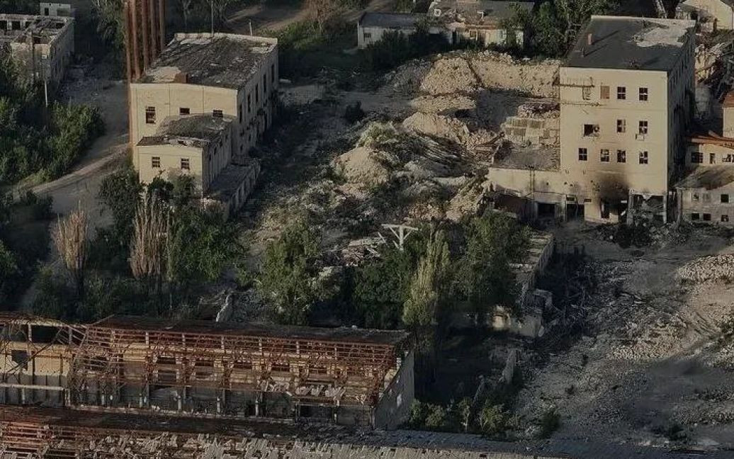 Về phía Ukraine cũng đã xác nhận mất Severny ở Chasov Yar, các kênh quân sự của Ukraine là Flour Juding và Deep State đã đưa tin này, khiến Tổng tư lệnh AFU, Tướng Syrsky nổi giận đến mức ông quyết định triệu tập tất cả các phóng viên, bao gồm cả tổng biên tập Roman Pogorelov, ra mặt trận.