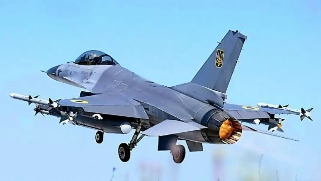 Hiện chưa có thông tin cuối cùng, xác nhận 4 chiếc F-16 bị phá hủy cùng lúc, nhưng điều chắc chắn là Quân đội Nga đang trực tiếp tấn công các mục tiêu ở tây Ukraine. Những cuộc không kích tầm xa này có thể nhằm vào nguồn cung cấp vũ khí của Quân đội Ukraine.