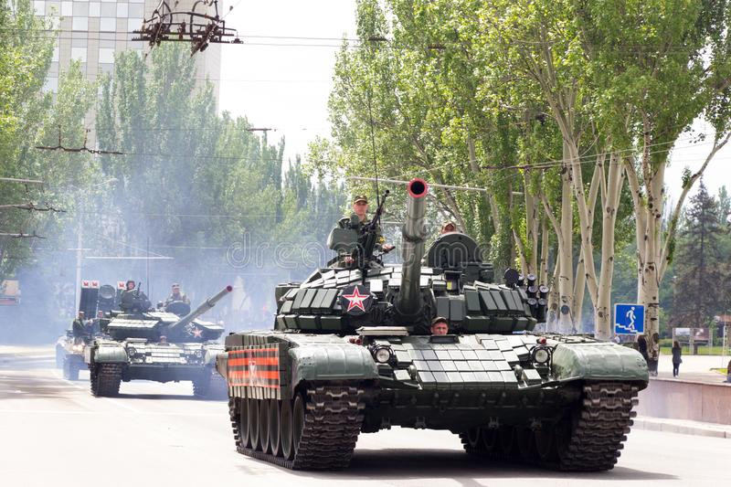 Theo truyền thông của nước cộng hòa tự xưng DPR, các chuyên gia của DPR đã lắp đặt cho xe tăng của họ một tổ hợp chế áp quang-điện tử, có thể ngăn chặn tên lửa có điều khiển của đối phương; ngoài ra, xe tăng của dân quân còn trang bị nhiều công nghệ vẫn là một bí mật.