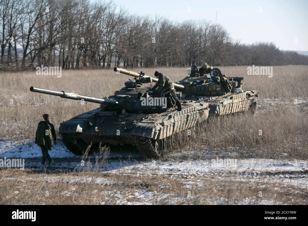 Xe tăng chủ lực T-64 nâng cấp của dân quân DPR dự kiến sẽ được thử nghiệm trong thời gian tới trong điều kiện thực chiến và tiếp tục được chỉnh sửa, để có khả năng chiến đấu cao nhất.