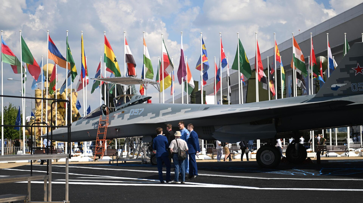 Nếu quân đội Nga thực sự chiếm được những trang bị tiên tiến này của NATO, thì sao họ lại không “khoe” tại diễn đàn "ARMY-2023" tại Moskva? Bởi vì đây là cơ hội quảng bá chiến thắng “trăm nghe không bằng một thấy” của Nga với những vũ khí của phương Tây?