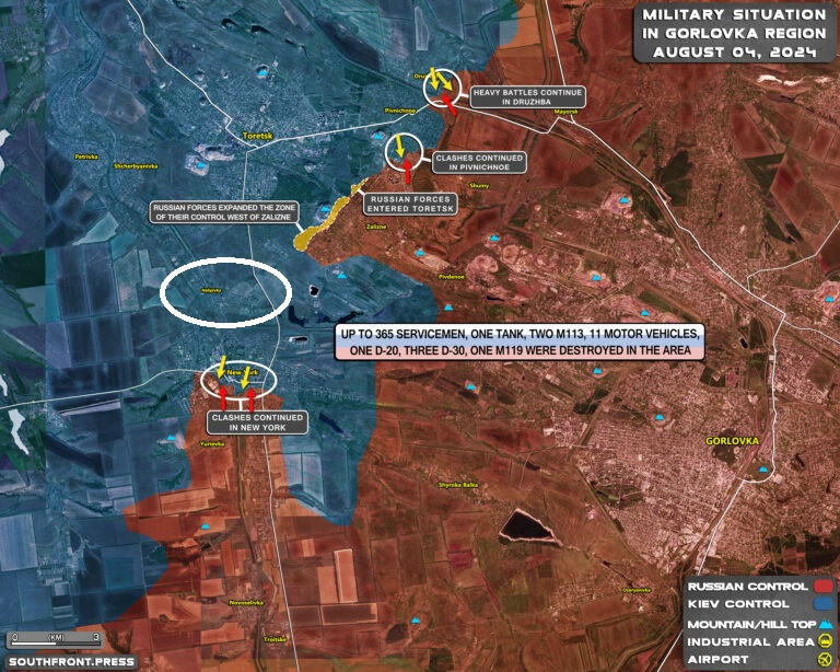 Ngoài ra, quân Nga đã có thể khống chế bằng hỏa lực đối với làng Nelepovka, nằm giữa New York và Toretsk, khiến cho việc tiếp viện cho quân Ukraine còn lại ở thị trấn New York rất khó khăn. Vào sáng sớm 4/8, Lữ đoàn 54 của Nga lần lượt dọn sạch các vị trí đối phương. Trước đó, chỉ huy Quân đội Ukraine xác nhận rằng, quân Nga đã đột phá đến ngoại ô Toretsk.