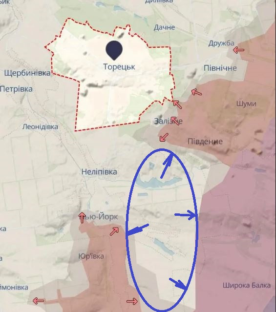Hiện trên mạng Telegram có thông tin cho rằng, 2 tiểu đoàn Ukraine đang mắc kẹt trong "nồi hầm" ở thị trấn New York. Rất có thể Nga sẽ sớm đưa ra tối hậu thư cho quân Ukraine về việc buộc phải đầu hàng, khi toàn bộ khu vực đã bị quân Nga kiểm soát bằng hỏa lực và chiều ngang của "miệng túi" chỉ còn chừng hơn 3km và có rất nhiều hồ nước; điều này sẽ ngăn cản đường rút lui của quân Ukraine. Ước tính có khoảng gần 1.000 quân Ukraine đang còn trong "nồi hầm" này.