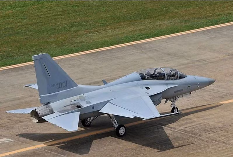 Mặt khác, Hàn Quốc đặt mục tiêu bán thêm 18 chiếc FA-50 cho Malaysia trong tương lai. Malaysia tuyên bố rằng, ít nhất một nửa số tiền thanh toán trong hợp đồng sẽ được thực hiện bằng phương pháp “hàng đổi hàng”, cụ thể là bằng dầu cọ.