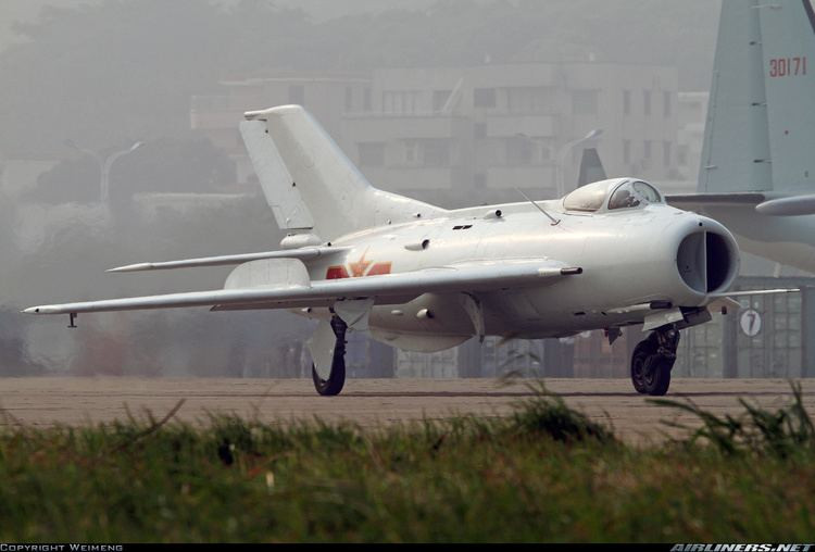 Với việc các máy bay chiến đấu J-6 loại biên và đã lạc hậu, nhưng có thể chuyển đổi thành máy bay không người lái với chi phí tương đối thấp; tránh lãng phí máy bay cũ, nhưng cũng không có gì mạo hiểm về mặt con người.