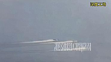 Theo thông tin của Nga, nhiều bức không ảnh cho thấy lực lượng đặc biệt Ukraine đã vượt sông Dnepr và đổ bộ lên bờ tây ở khu vực Kherson, cách thành phố Kherson 7 km về phía bắc. Hiện quân Ukraine đang thiết lập điểm đổ bộ nhỏ đầu tiên và đang cố gắng mở rộng khu vực kiểm soát.