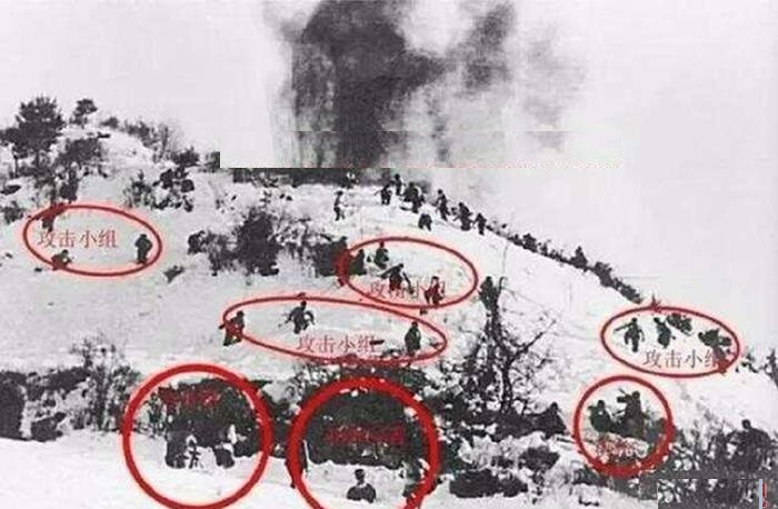 Trong cuộc tấn công vào trận địa phòng ngự kiên cố của Quân đội Ukraine lần này, những người lính Triều Tiên rõ ràng có niềm tin rằng họ không sợ chết, họ chỉ muốn chiến đấu vì danh dự, ngay cả khi con đường phía trước đầy rẫy bom mìn, họ vẫn chọn tiến lên.