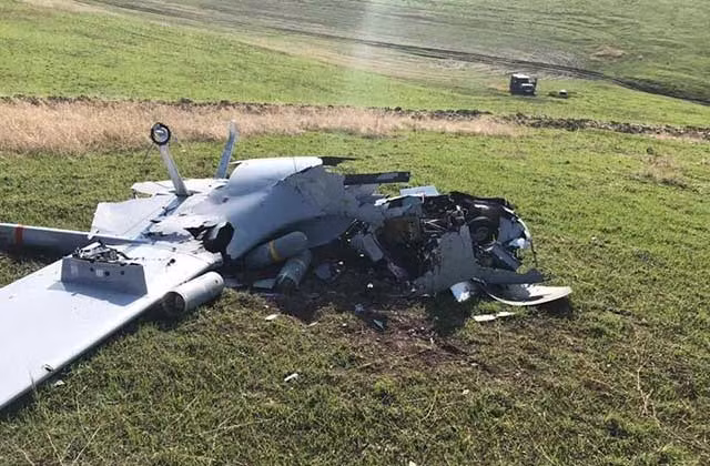 Theo thông tin không chính thức, trong 24 giờ qua, Quân đội Ukraine đã mất ít nhất 5 máy bay không người lái tấn công Bayraktar TB2, bao gồm cả khi sử dụng tấn công dân quân Cộng hòa Nhân dân Luhansk và Donetsk tự xưng, trên hướng Donbass.