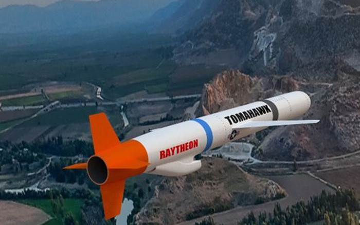 Một trong những hướng phóng tên lửa có thể xảy ra nhất, đó là qua hướng cầu Crimean. Các chuyên gia chú ý đến thực tế đó là Mỹ không công nhận Crimea thuộc về Nga, và do đó, họ có thể bỏ qua mọi rủi ro.