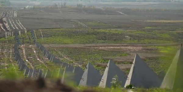 Nhiệm vụ của các tuyến phòng ngự của Quân đội Nga là dẫn dụ quân đội Ukraine tấn công, sau đó tiêu hao lực lượng tấn công của quân đội Ukraine. Đồng thời, lực lượng chính của quân đội Nga đằng sau tuyến phòng ngự đã được chuyển sang trạng thái nghỉ ngơi.