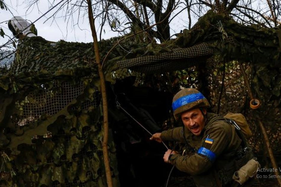 Quân đội Ukraine đã triển khai phần lớn pháo binh của mình tới mặt trận Kursk, về cơ bản chúng là súng cối. Tư lệnh Quân đội Ukraine ra lệnh, không được phép bắn đạn pháo tấn công bộ binh Nga. Để tiết kiệm đạn dược, đạn cối chỉ được dùng để bắn lính biệt kích hoặc lính bộ binh Nga xung phong. 