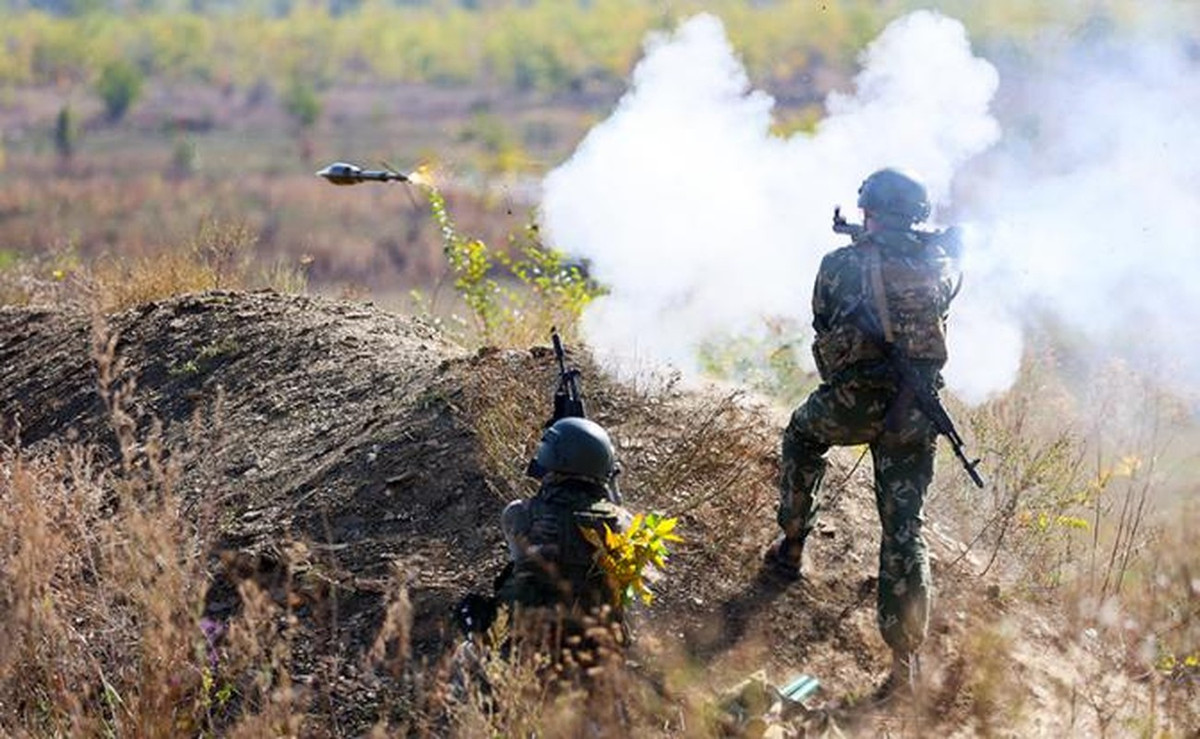 Ông Ramzan Kadyrov, Tổng thống của nước cộng hòa tự trị Chechnya thuộc Nga tuyên bố rằng, hiện làng Kleshcheevka đang được bảo vệ bởi các binh sĩ của lực lượng đặc biệt Akhmat của vệ binh Chechnya cùng với lực lượng đặc biệt GRU và lính bộ binh cơ giới của Quân đoàn 2 Nga.