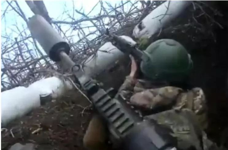 Ông Strelkov từ chối dự đoán tình hình chiến trường, nhưng theo đánh giá của Ukraine, Mỹ, Anh và các nước phương Tây khác, Wagner PMC đã bị tổn thất từ 20.000 đến 30.000 quân ở Bakhmut, và hiện tại, không có bằng chứng thực tế nào về việc Wagner bổ sung lực lượng? 