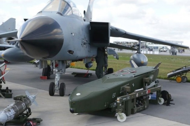 Do vậy nếu Quân đội Ukraine nhận được cả tên lửa chiến thuật ATACMS của Mỹ và tên lửa hành trình Taurus của Đức, họ sẽ có nhiều sự lựa chọn hơn khi tấn công các mục tiêu nằm sâu trong hậu phương của quân đội Nga, mà không cần phải tính toán quá kỹ càng, cách sử dụng từng tên lửa trong tay, vì số lượng quá ít ỏi.