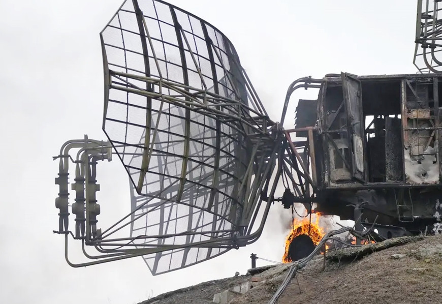 Nếu Quân đội Nga muốn đạt được mục tiêu bắn hạ toàn bộ F-16 ở Ukraine trong vòng 20 ngày như Bộ trưởng Shoigu tuyên bố, trước tiên họ phải tìm cách đánh bại toàn bộ hệ thống phòng không ở Ukraine và sử dụng Su-57 cùng các hệ thống tên lửa trên bộ để tiến hành các cuộc tấn công phối hợp như Mỹ đã từng làm trong cuộc chiến tại Iraq.