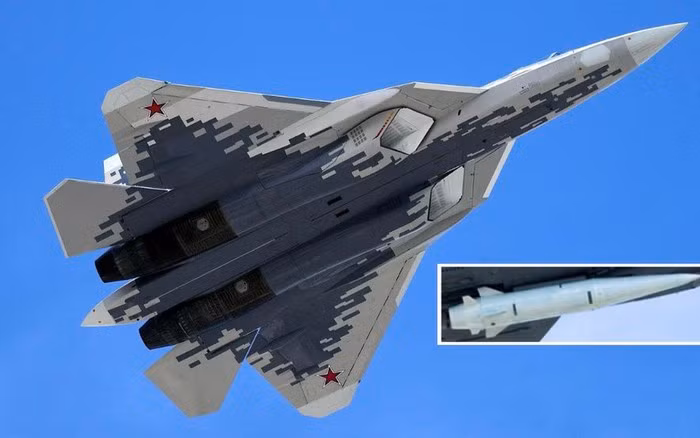 Là máy bay thế hệ thứ 5, Su-57 có khả năng cơ động cao, hành trình siêu thanh, nhận biết siêu tình huống và có khả năng tàng hình nhất định, trang bị tên lửa không đối không R-37M tầm bắn hơn 300 km và hiệu suất tổng thể của Su-57 vượt xa F-16 do Mỹ sản xuất một thế hệ.