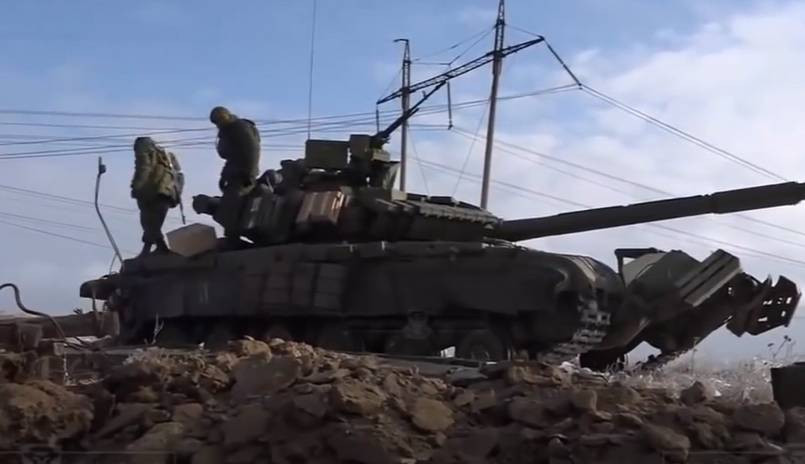 Điều khó khăn cho Quân đội Nga và lực lượng dân quân ly khai, đó là tham gia phòng ngự ở thành phố này, có rất nhiều lính tình nguyện ở miền tây Ukraine; lực lượng này ẩn nấp trong dân thường, do vậy Quân đội Nga sẽ gặp nhiều khó khăn trong việc tái chiếm thành phố.