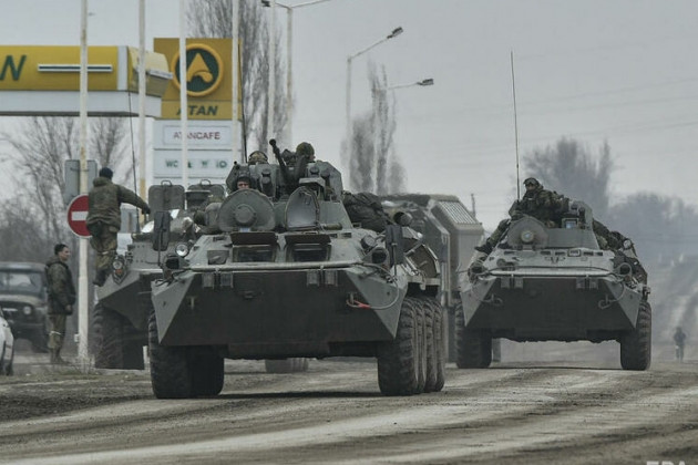 Trong khi đó ở trên hướng mặt trận Lugansk, sau cuộc phản công thành công của Quân đội Ukraine, chiếm lại thành phố Volnovakha từ tay lực lượng dân quân LDP. Tuy nhiên bất chấp sự rút lui của dân quân, hiện thời thành phố đã bị bao vây hoàn toàn bởi quân đội Nga.