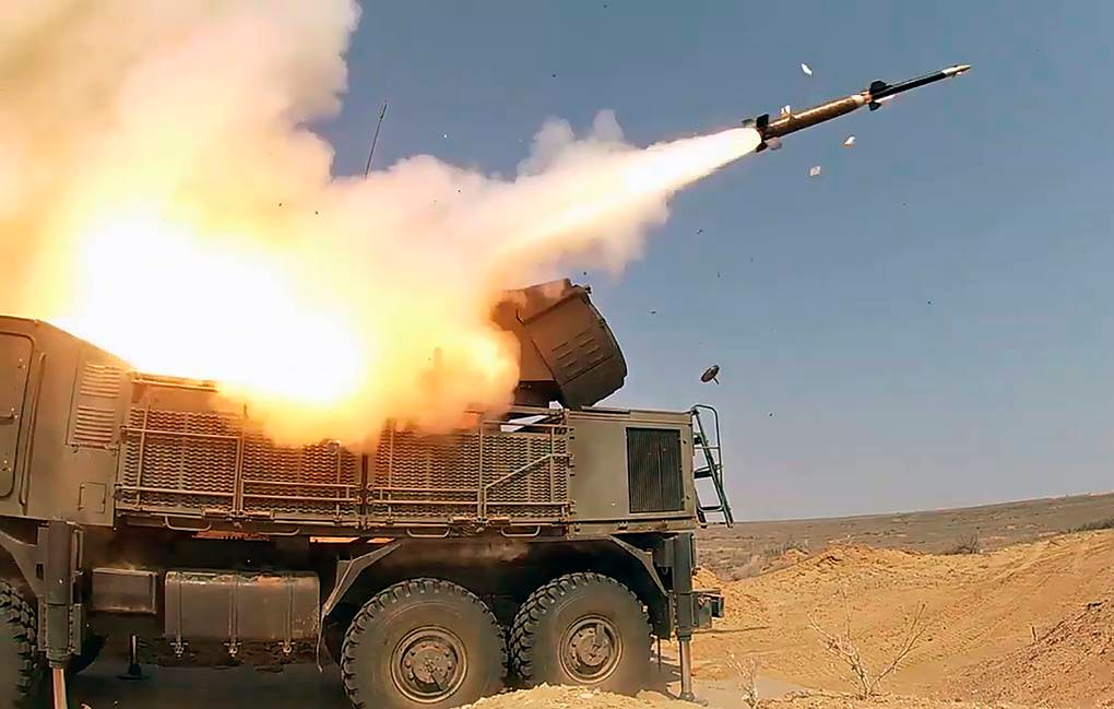 Nhưng theo các chuyên gia, hiện Quân đội Ukraine cũng chưa có khả năng khai thác hệ thống vũ khí này và đặc biệt là không có đạn tên lửa cho hệ thống Pantsir-S1.