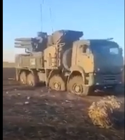 Ban đầu, thông tin về vấn đề này được cho là không đáng tin cậy, nhưng sau đó Quân đội Ukraine đã công bố một đoạn video, hình ảnh rõ ràng là được xác định là tổ hợp phòng không Pantsir-S của Quân đội Nga.