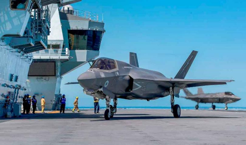 Khi chiếc F-35B bị tai nạn vừa qua, khi cất cánh khỏi tàu sân bay, một tấm nắp che cửa hút khí tình cờ rơi lại, nhưng khi thợ kỹ thuật trên tàu sân bay nhận ra thì đã quá muộn, do máy bay đã cất cánh và lao ra khỏi đường băng. Phi công buộc phải phóng dù ra và thoát ra ngoài, khi máy bay vừa rời khỏi tàu sân bay.
