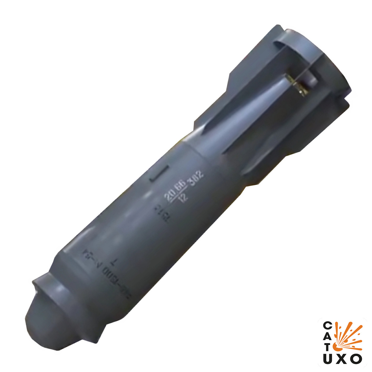 Sau nhiều tháng thử nghiệm và khắc phục những sai sót, vài ngày trước, quả bom UMPC FAB-1500 M54 đầu tiên, được lực lượng Không quân Nga thả từ máy bay tiêm kích bom Su-34, đã đánh chính xác mục tiêu bằng một đòn tấn công trực tiếp từ cự ly 50 km. 