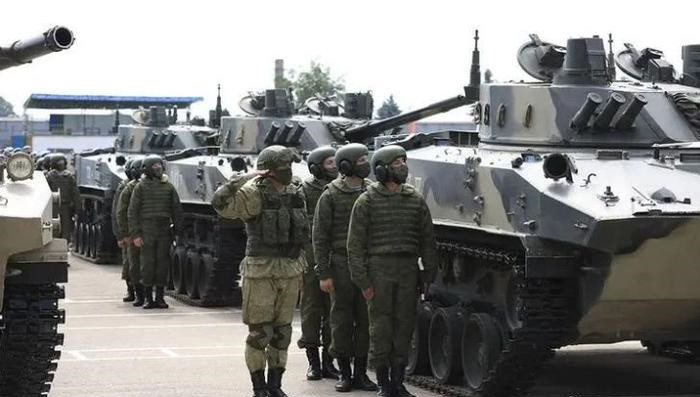 Vừa phản công được ít ngày, Ukraine đã chuyển sang thế phòng ngự? - Hình 4 Vua phan cong duoc it ngay, Ukraine da chuyen sang the phong ngu?-Hinh-4