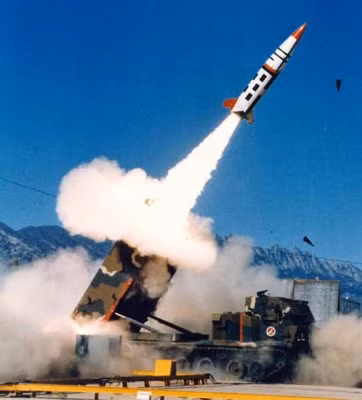 Một chuyên gia quân sự Nga đã về hưu, đại tá Gennady Alekhin, sống ở vùng Belgorod, giáp biên giới với Ukraine chắc chắn rằng, Kiev sẽ cố gắng sử dụng tên lửa ATACMS Block 1A, để chống lại Nga nếu họ nhận được nó.