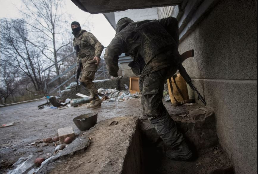 Hiện tại, các đơn vị lính đánh thuê Wagner có thể đã tiến sâu vào thành phố và phát triển một cuộc tấn công vào trung tâm thành phố; theo dự báo, các mũi đột kích của quân Wagner có thể đang cách trung tâm thành phố Bakhmut khoảng từ 1-1,5 km.