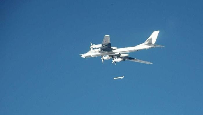 Hiệu suất tên lửa hành trình Kh-101 của Nga trong thực chiến - Hình 4 Hieu suat ten lua hanh trinh Kh-101 cua Nga trong thuc chien-Hinh-4