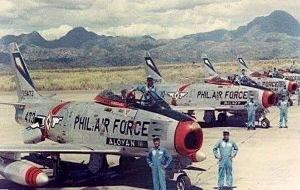 Giải thích lý do Không quân Philippines chọn máy bay chiến đấu một động cơ, Bộ trưởng Quốc phòng nước này cho biết lý do chọn máy bay một động cơ bắt nguồn từ lịch sử. PAF là lực lượng không quân đầu tiên sử dụng tiêm kích phản lực F-86.