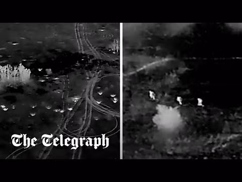 Khi bom con va chạm với mặt đất hoặc mục tiêu, ngòi nổ kích nổ bom con. Trong bom con có chứa 304 viên bi thép với đường kính 5,5 mm, mang lại mật độ hủy diệt cực cao, đặc biệt là với mục tiêu sinh lực lộ. 